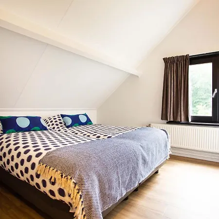 With Sauna And Two Hottubs, In A Near The Veluwe